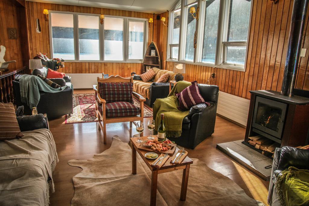 Hosteria Pehoe Torres del Paine National Park Exterior photo