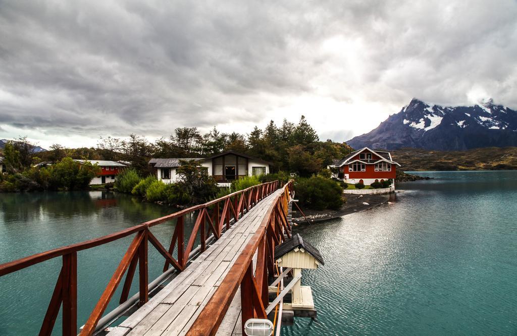 Hosteria Pehoe Torres del Paine National Park Exterior photo